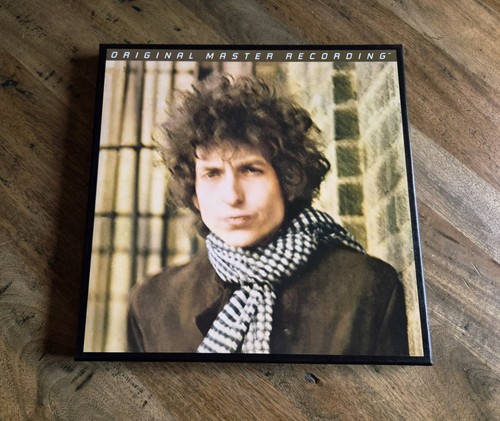 Bob dylan blonde on - bob,