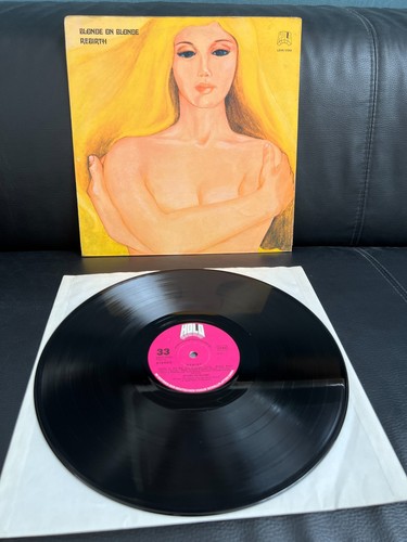 Blonde - on,